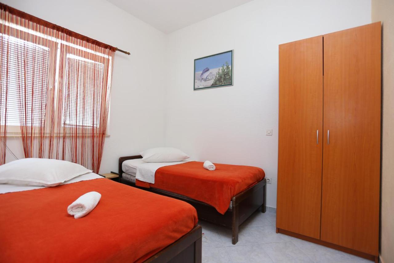 Apartments With A Parking Space Lokva Rogoznica, Omis - 17645 Exterior foto