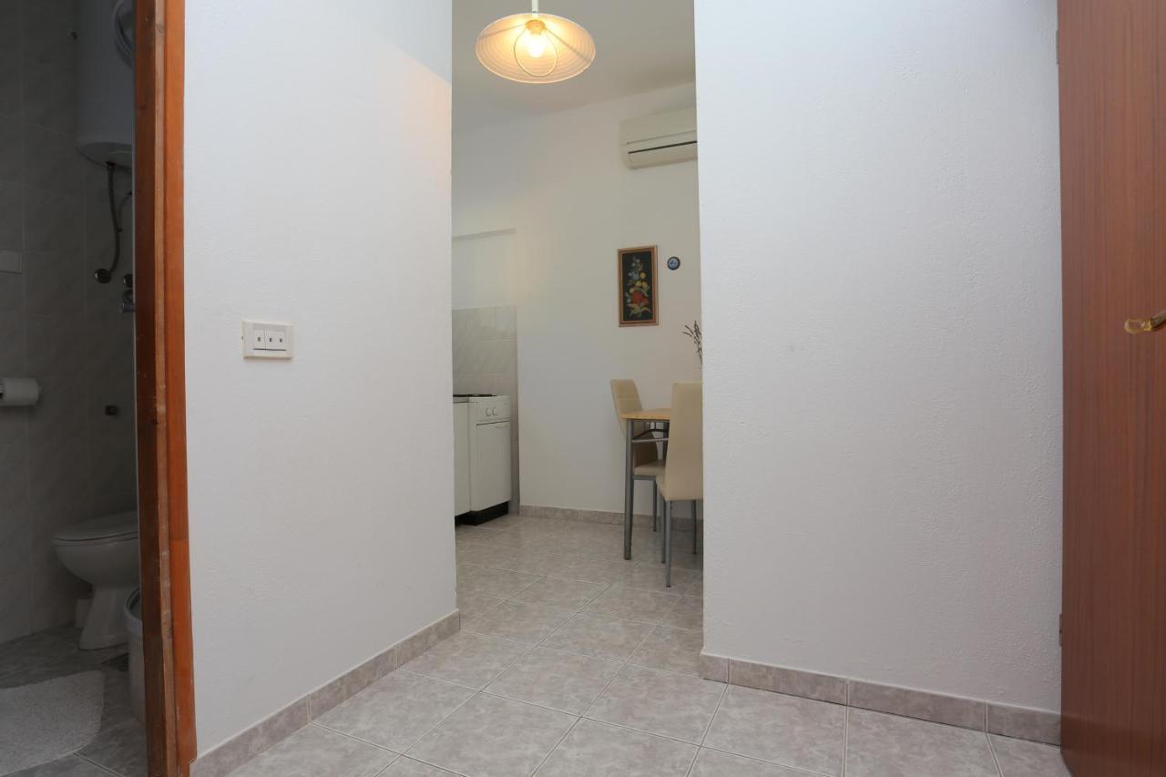 Apartments With A Parking Space Lokva Rogoznica, Omis - 17645 Exterior foto